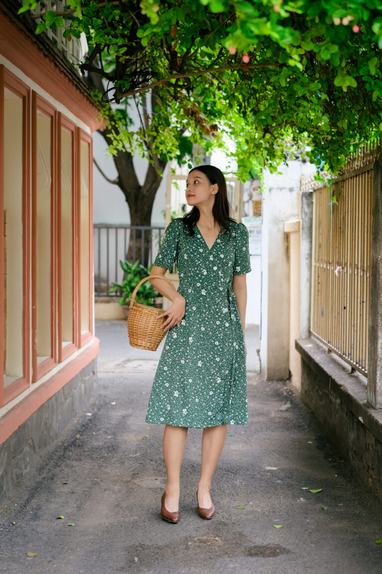 Little French Song - Hoa xanh lá